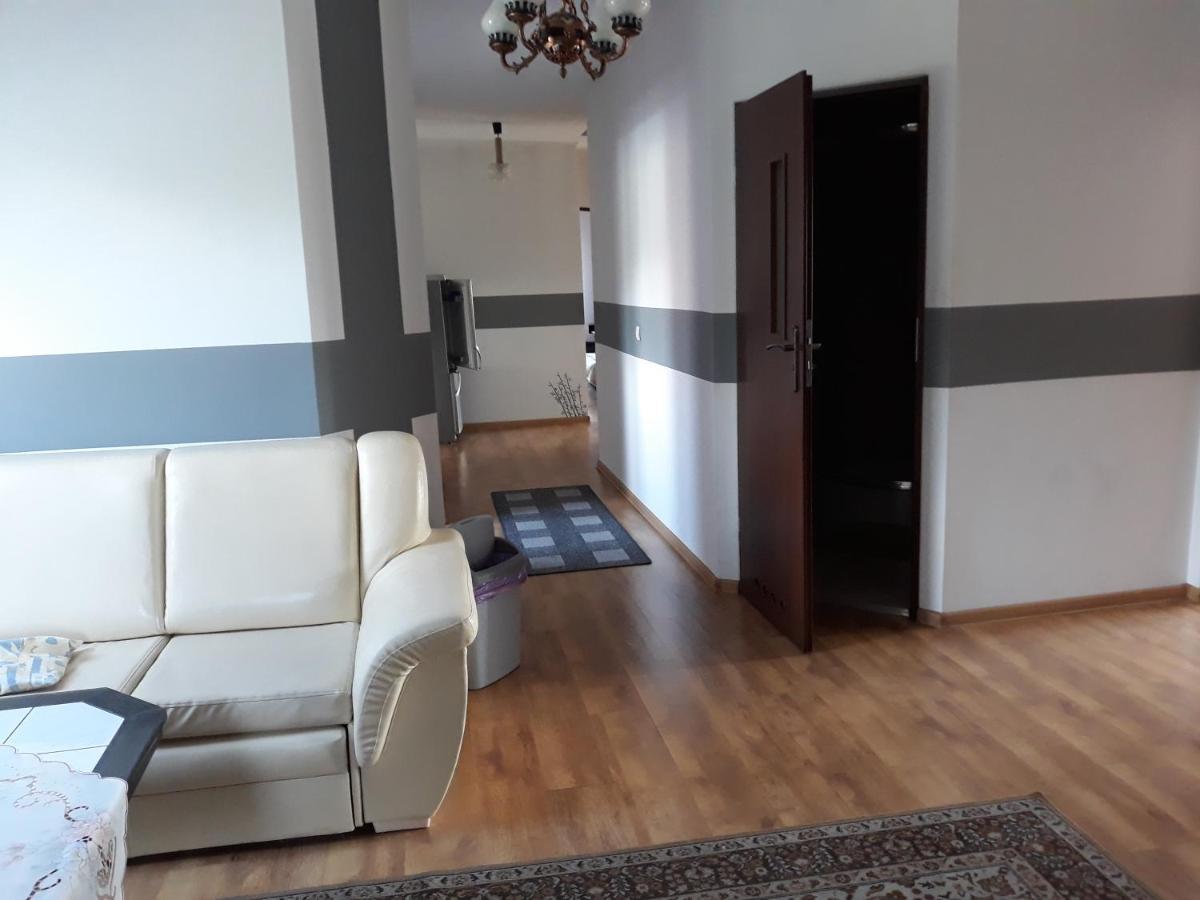 Pod Piramida Villa Ługniany Exteriör bild