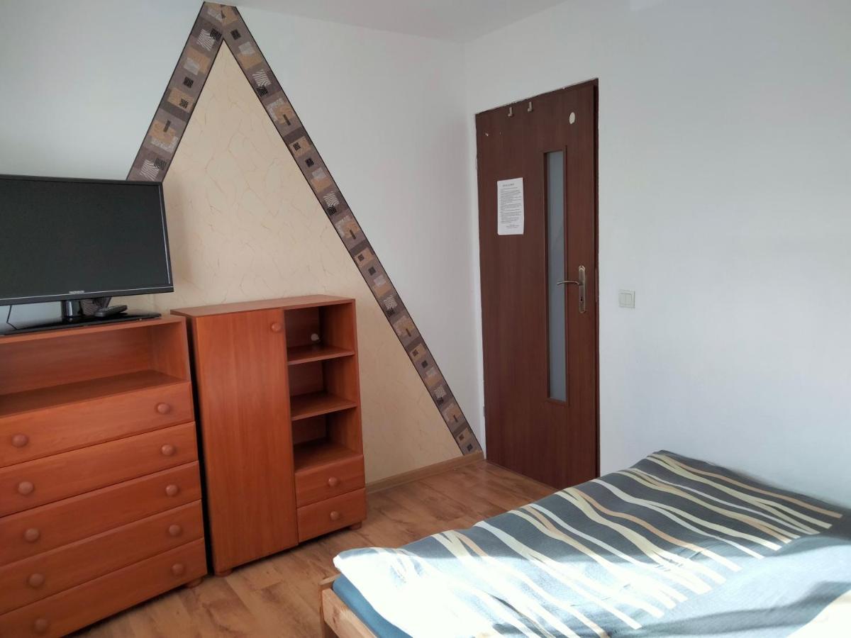 Pod Piramida Villa Ługniany Exteriör bild