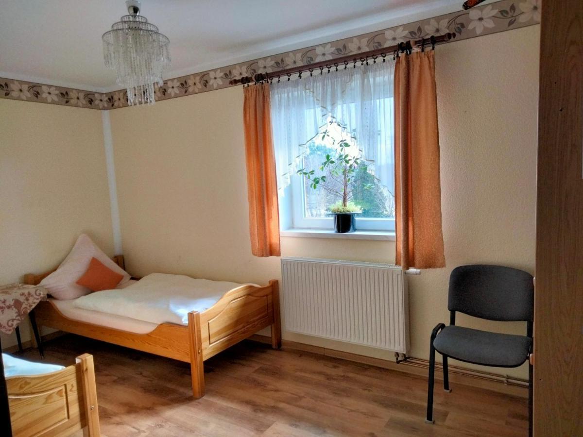 Pod Piramida Villa Ługniany Exteriör bild