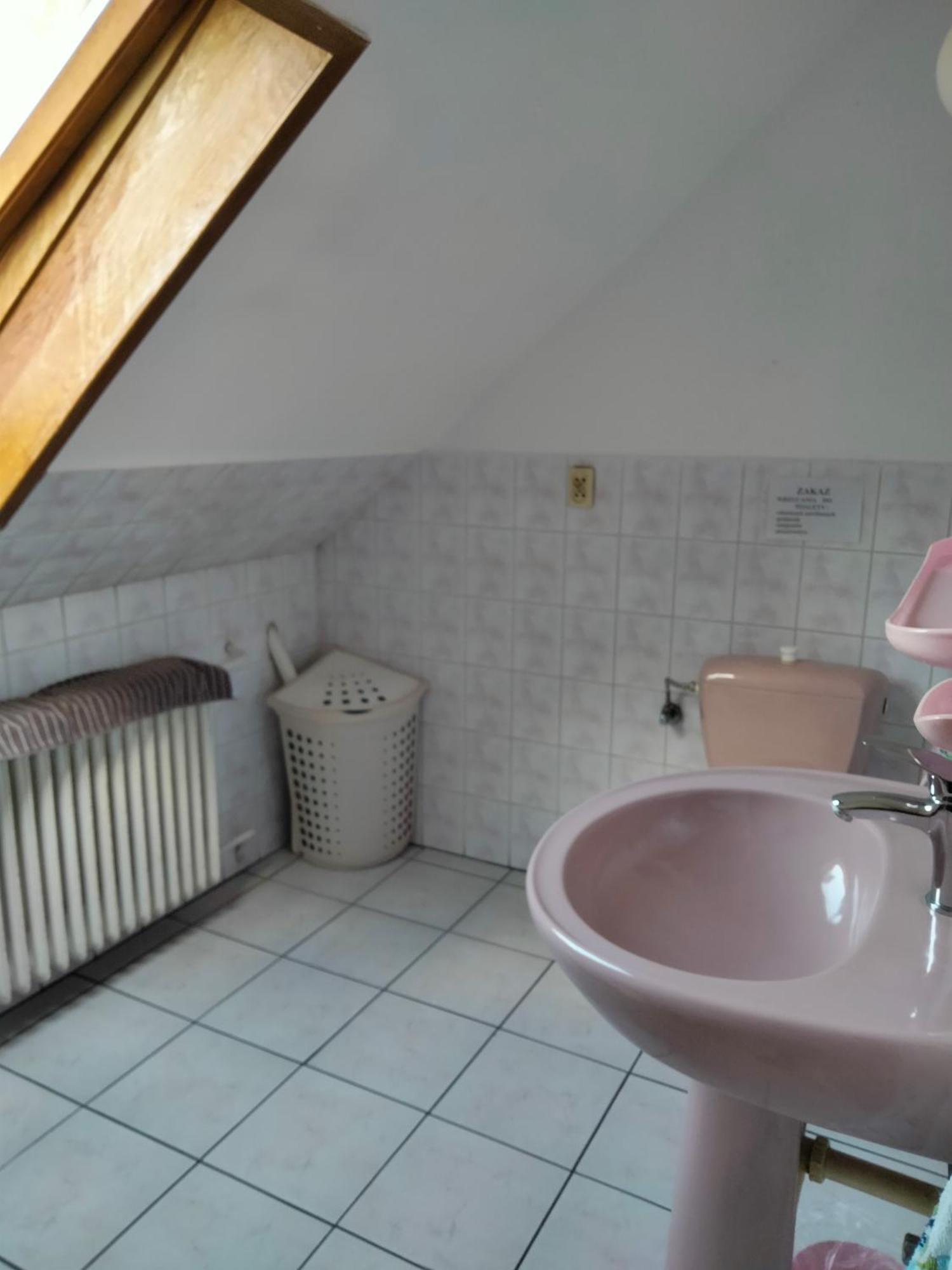 Pod Piramida Villa Ługniany Rum bild